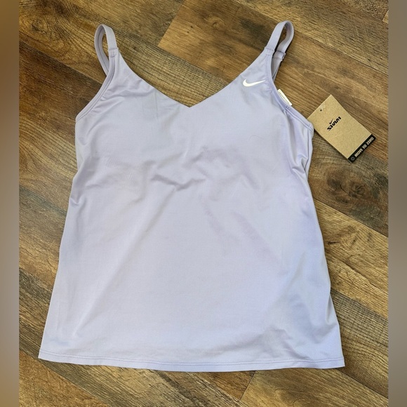 Nike Women’s Effortless Essentials V-Neck Tankini Top - Picture 1 of 9